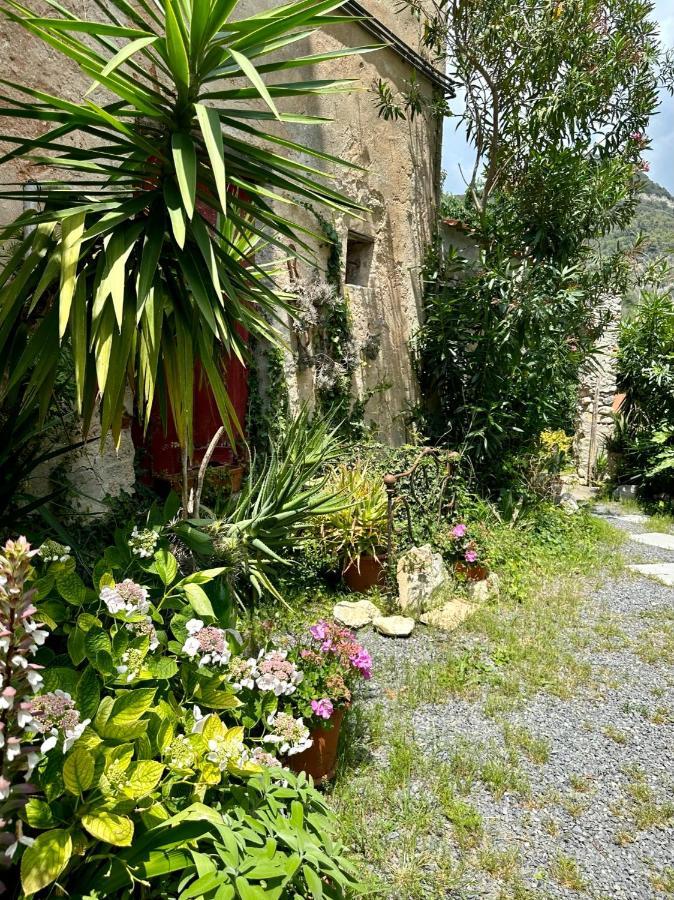 Hostdomus - Villa Cassi Finale Ligure Esterno foto